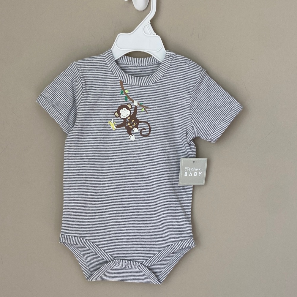NWT! Striped Baby‎ Onesie with Monkey Graphic 6-12 Months